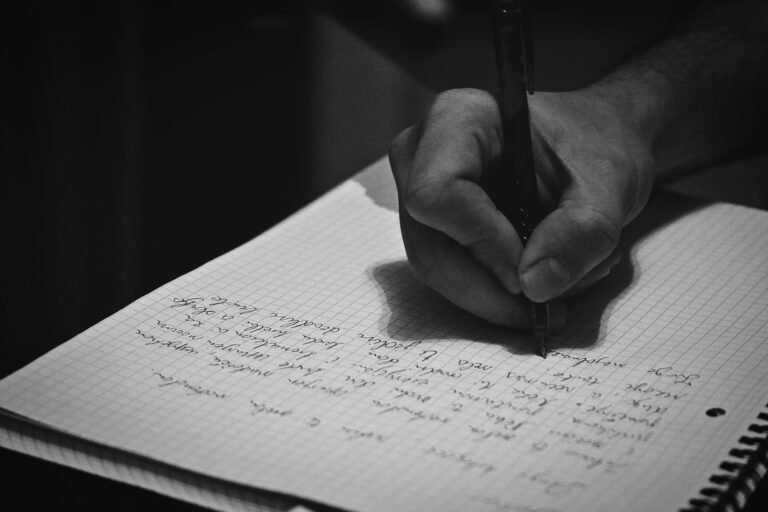 Los silencios que curan: Sobre escribir, callar y volver a escucharse por dentro